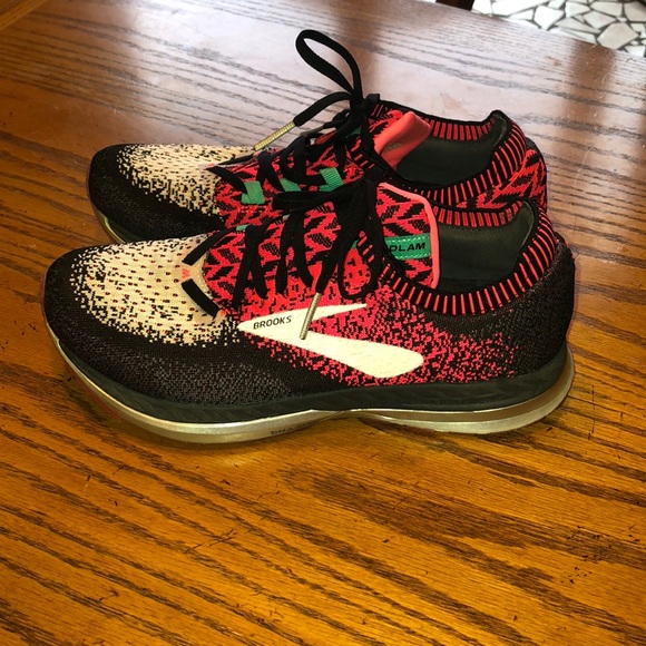 brooks bedlam women's size 9